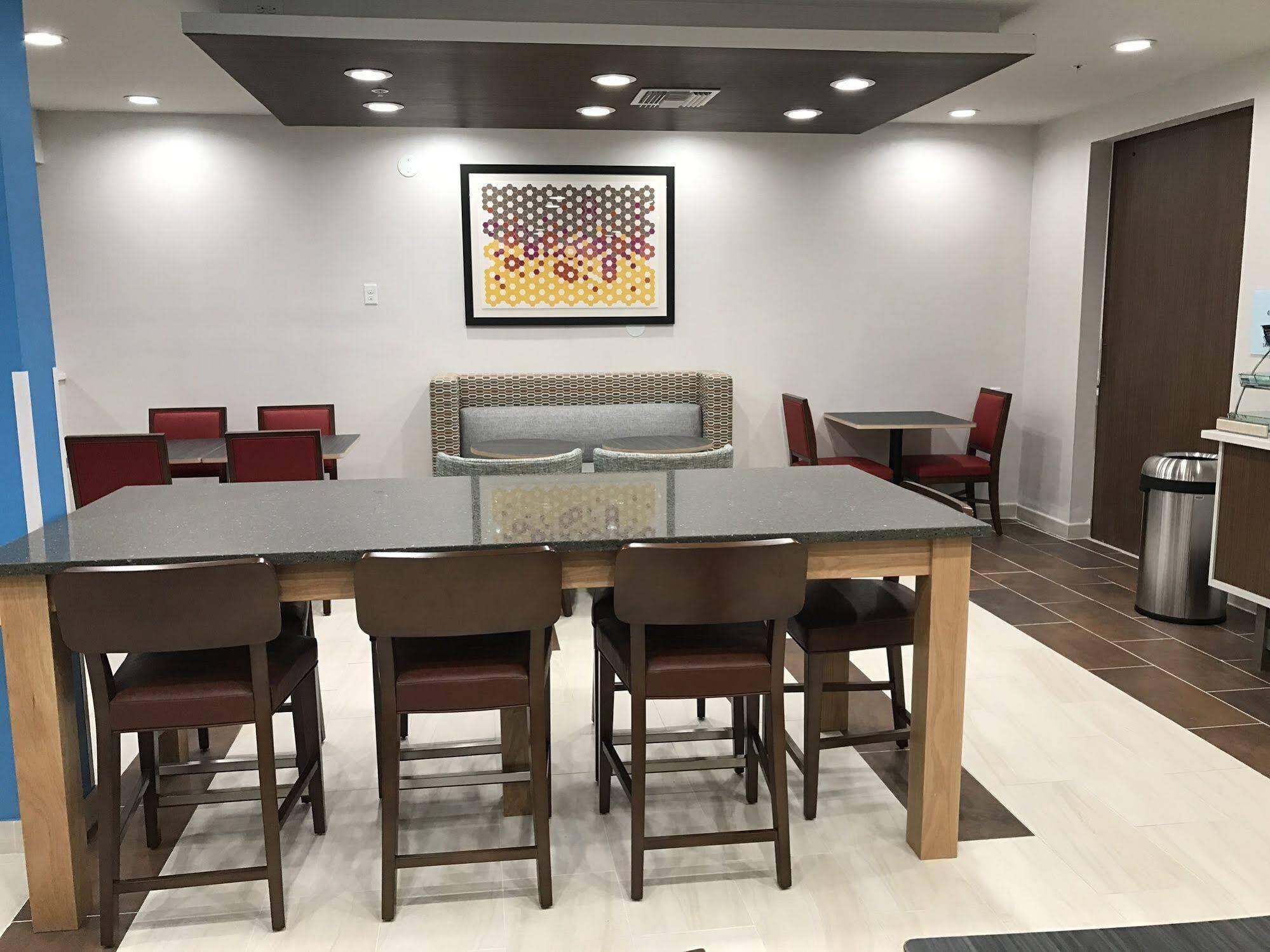 Holiday Inn Express - Naples South - I-75 By Ihg Golden Gate Eksteriør billede